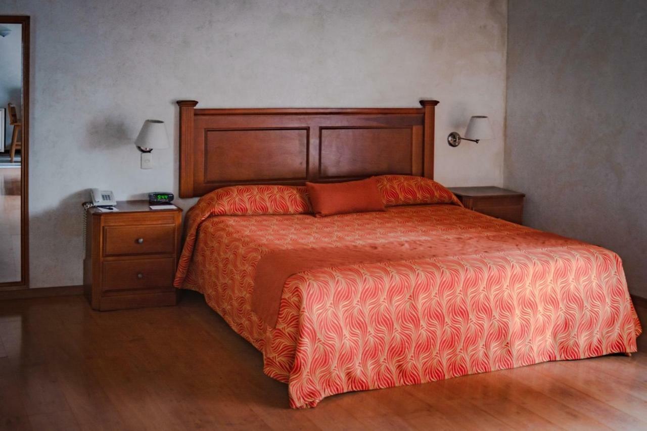Hostal De La Monja Durango Esterno foto